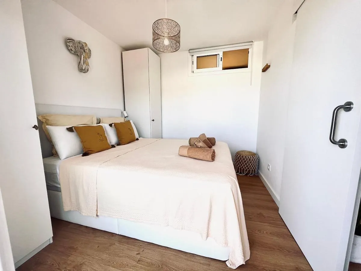 Zen Apartment Sea Views توسا ذي مار